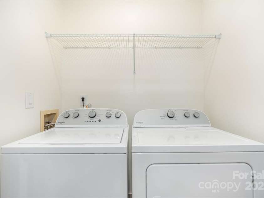 7802 Renaissance Court, Charlotte, NC 28226.  MLS# CAR4321106, YatesRealty ID 18488. 