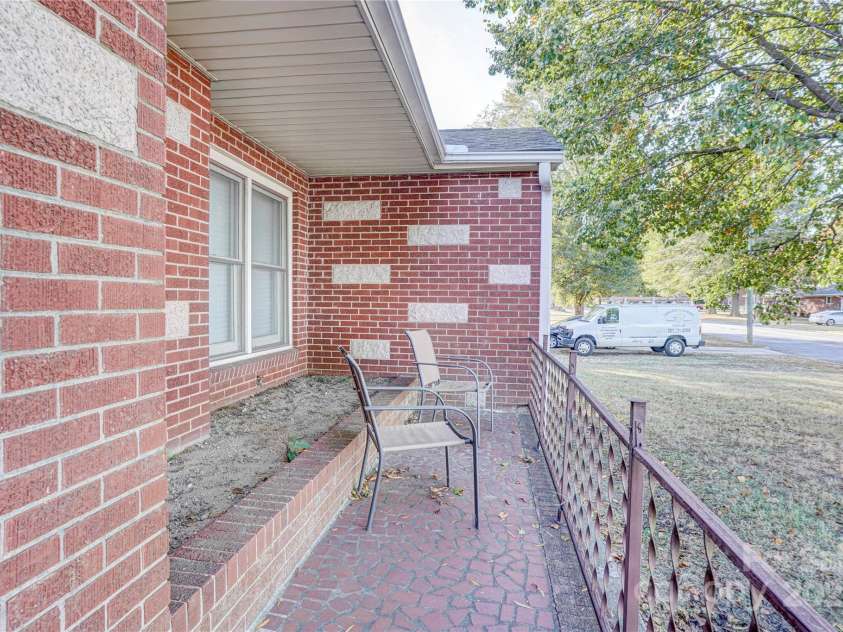 606 Jackson Street, Kannapolis, NC 28083.  MLS# CAR4314447, YatesRealty ID 1849. 