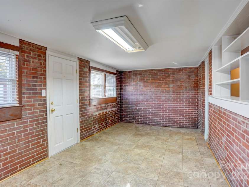 606 Jackson Street, Kannapolis, NC 28083.  MLS# CAR4314447, YatesRealty ID 1849. 