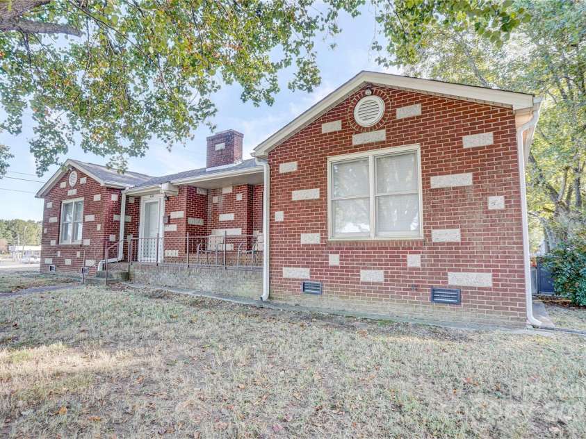 606 Jackson Street, Kannapolis, NC 28083.  MLS# CAR4314447, YatesRealty ID 1849. 