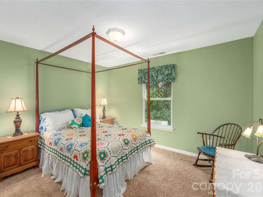 27 Worthington Lane, Weaverville, NC 28787.  MLS# CAR4309471, YatesRealty ID 18491. 