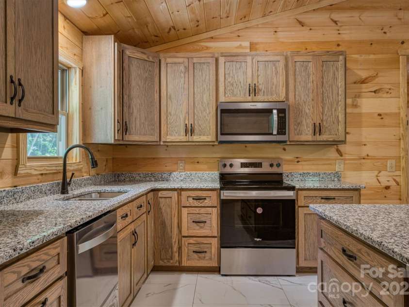 3161 Morganton Furniture Road, Valdese, NC 28690.  MLS# CAR4215124, YatesRealty ID 18492. 