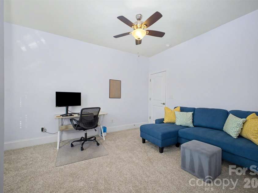 5410 Shannon Bell Lane, Charlotte, NC 28277.  MLS# CAR4326663, YatesRealty ID 18492. 