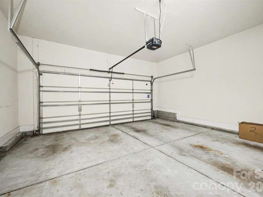 5410 Shannon Bell Lane, Charlotte, NC 28277.  MLS# CAR4326663, YatesRealty ID 18492. 