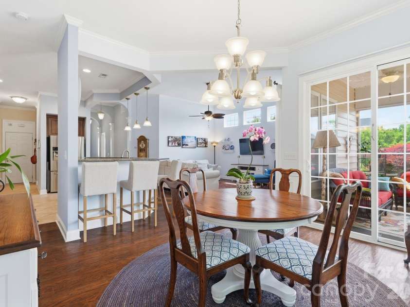 415 Presidio Drive, Rock Hill, SC 29732.  MLS# CAR4374288, YatesRealty ID 18494. Beautiful Windows