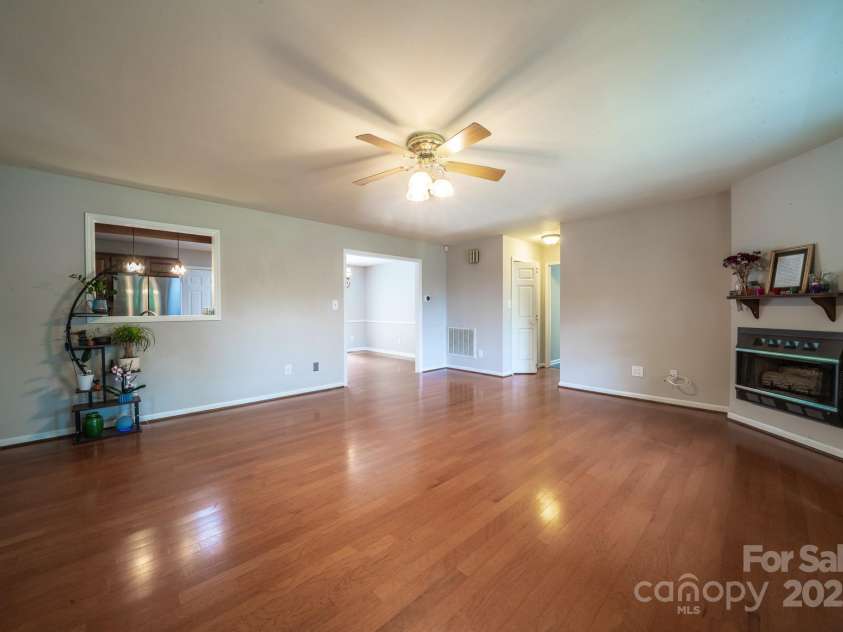 8259 Camelia Lane, Denver, NC 28037.  MLS# CAR4265410, YatesRealty ID 18494. 