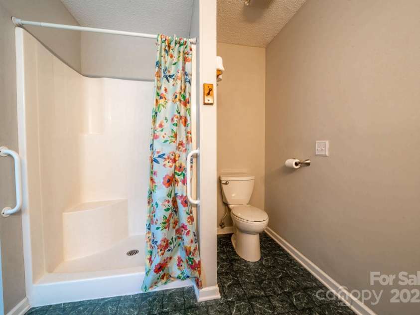 8259 Camelia Lane, Denver, NC 28037.  MLS# CAR4265410, YatesRealty ID 18494. 