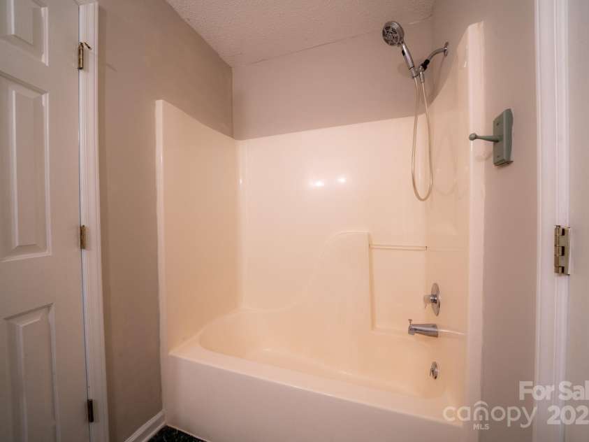 8259 Camelia Lane, Denver, NC 28037.  MLS# CAR4265410, YatesRealty ID 18494. 