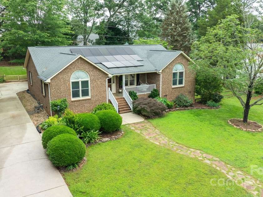 8259 Camelia Lane, Denver, NC 28037.  MLS# CAR4265410, YatesRealty ID 18494. 