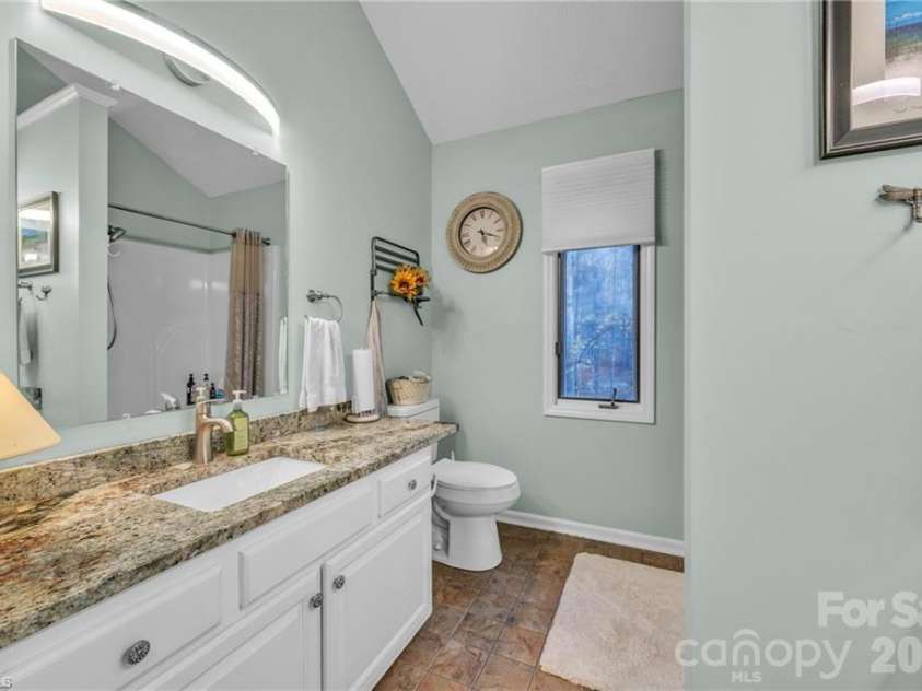 139 Alpine Drive, Wilkesboro, NC 28697.  MLS# CAR4361338, YatesRealty ID 18497. 