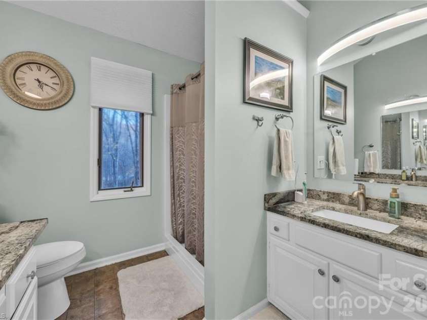 139 Alpine Drive, Wilkesboro, NC 28697.  MLS# CAR4361338, YatesRealty ID 18497. 