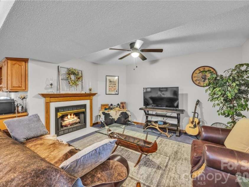 139 Alpine Drive, Wilkesboro, NC 28697.  MLS# CAR4361338, YatesRealty ID 18497. 