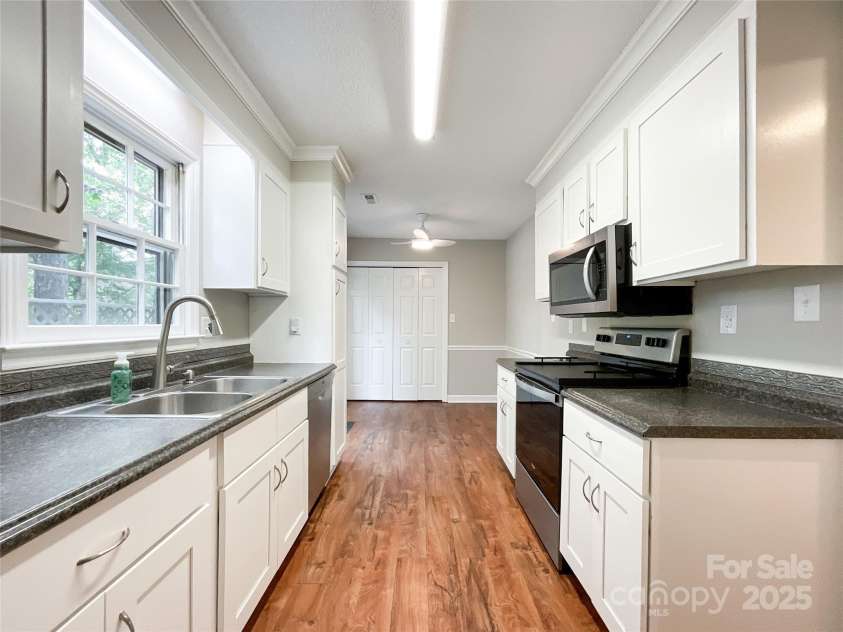 2619 Quailrush Road, Charlotte, NC 28226.  MLS# CAR4264373, YatesRealty ID 18497. 