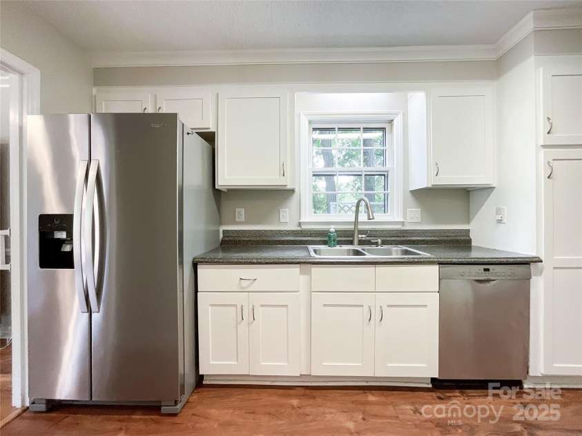 2619 Quailrush Road, Charlotte, NC 28226.  MLS# CAR4264373, YatesRealty ID 18497. 