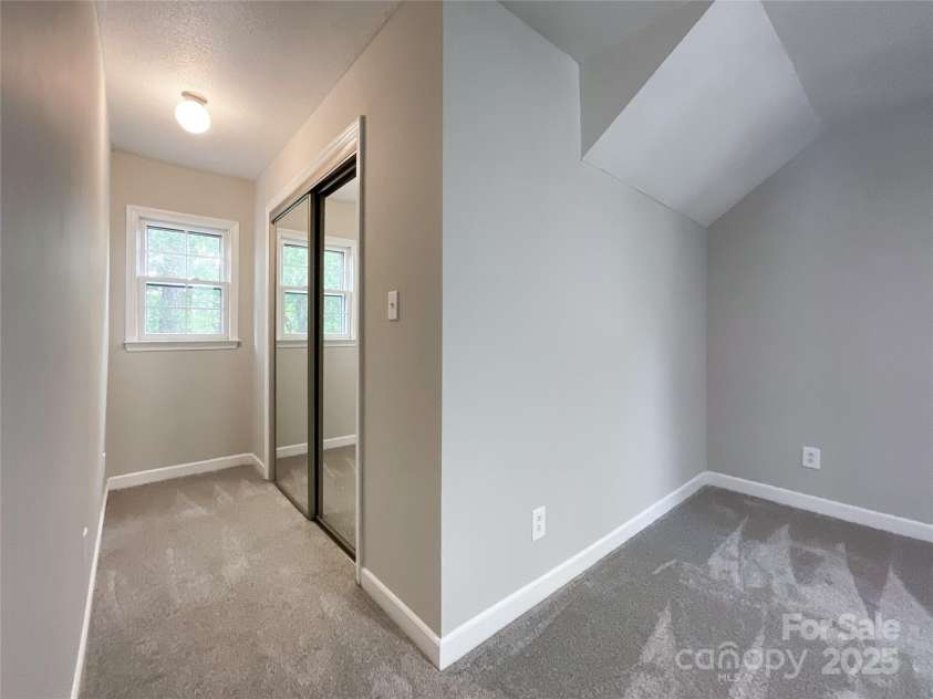 2619 Quailrush Road, Charlotte, NC 28226.  MLS# CAR4264373, YatesRealty ID 18497. 