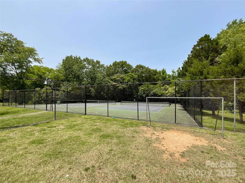 2619 Quailrush Road, Charlotte, NC 28226.  MLS# CAR4264373, YatesRealty ID 18497. 