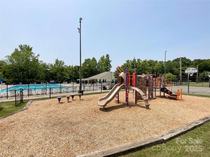 2619 Quailrush Road, Charlotte, NC 28226.  MLS# CAR4264373, YatesRealty ID 18497. 