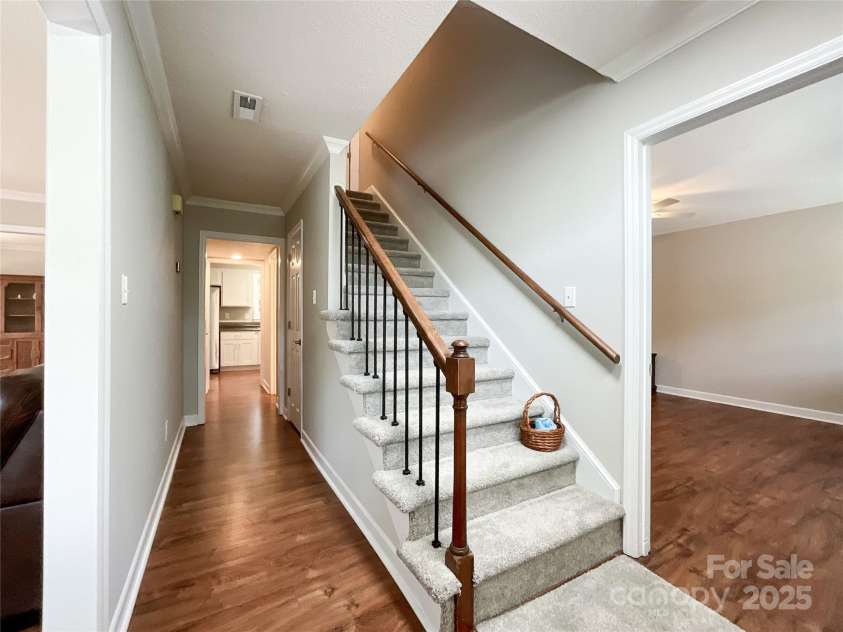 2619 Quailrush Road, Charlotte, NC 28226.  MLS# CAR4264373, YatesRealty ID 18497. Welcome Home