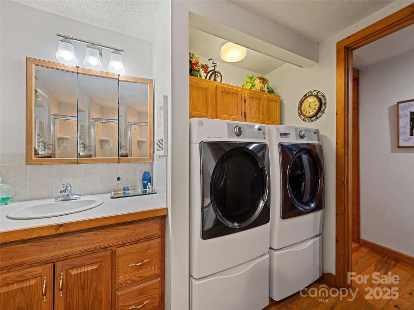 41 Cottontail Lane, Canton, NC 28716.  MLS# CAR4210701, YatesRealty ID 18498. 