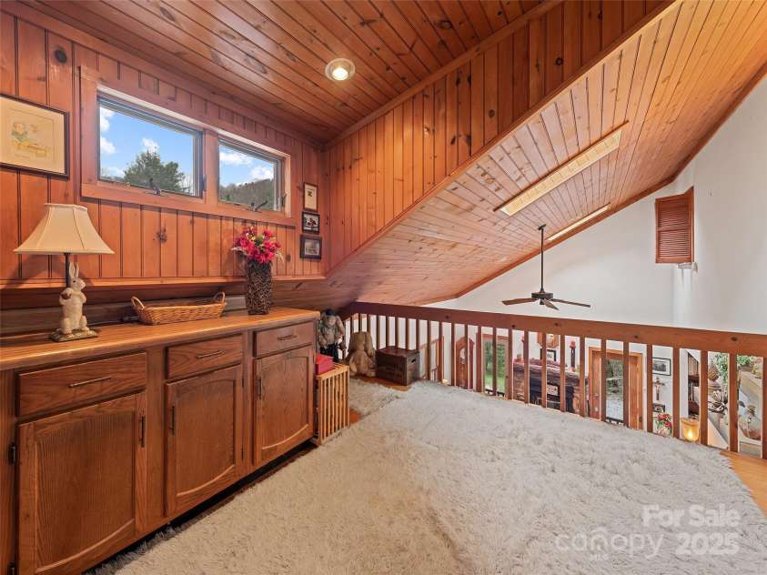 41 Cottontail Lane, Canton, NC 28716.  MLS# CAR4210701, YatesRealty ID 18498. 