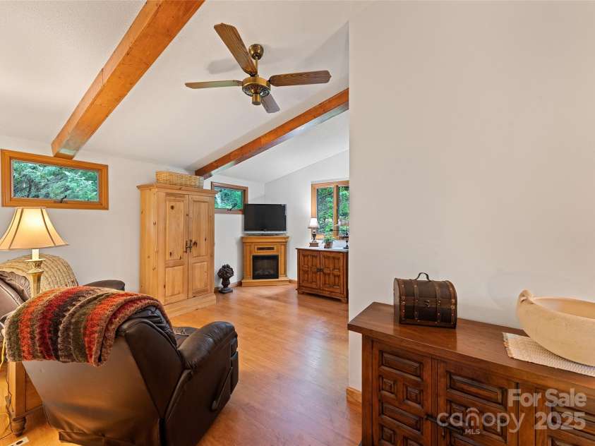 41 Cottontail Lane, Canton, NC 28716.  MLS# CAR4210701, YatesRealty ID 18498. 