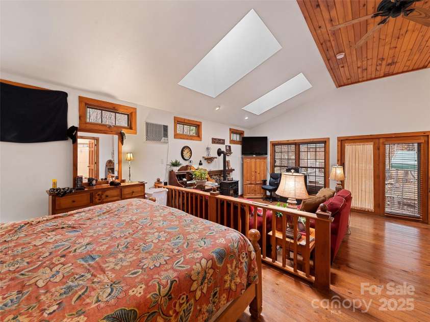 41 Cottontail Lane, Canton, NC 28716.  MLS# CAR4210701, YatesRealty ID 18498. 