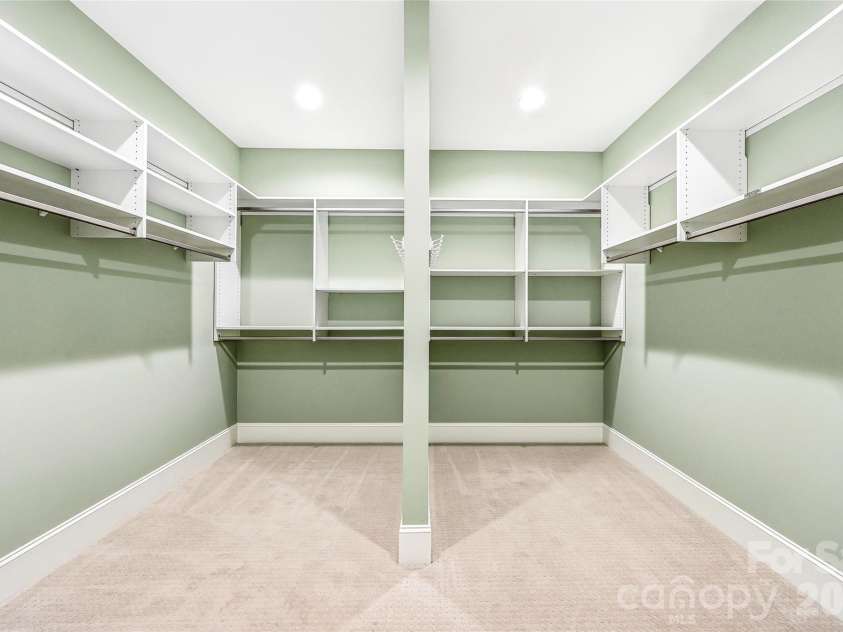 74 Shipman Parkway, Flat Rock, NC 28731.  MLS# CAR4333958, YatesRealty ID 18498. 