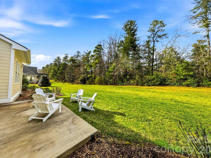 74 Shipman Parkway, Flat Rock, NC 28731.  MLS# CAR4333958, YatesRealty ID 18498. 