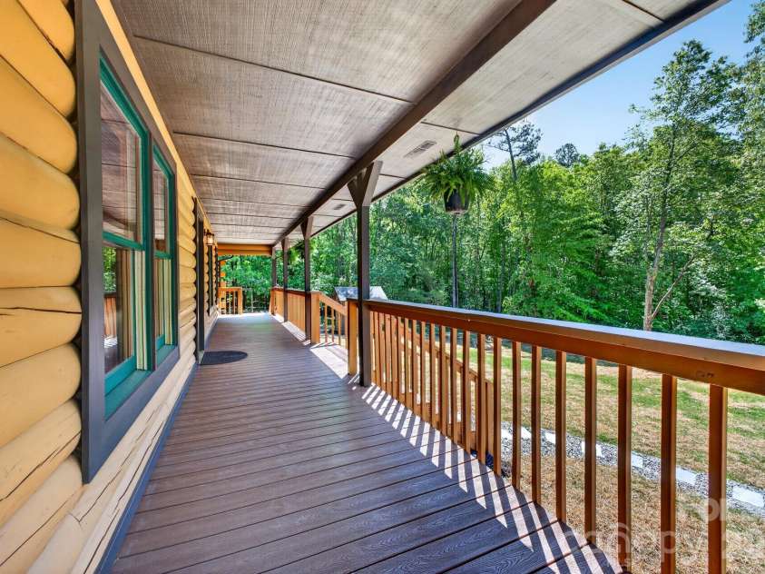 443 Cascades Parkway, Nebo, NC 28761.  MLS# CAR4375934, YatesRealty ID 18499. 
