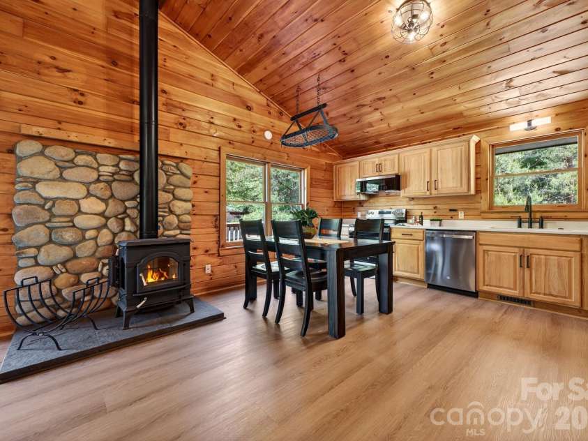 443 Cascades Parkway, Nebo, NC 28761.  MLS# CAR4375934, YatesRealty ID 18499. 