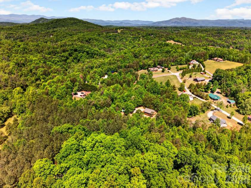 443 Cascades Parkway, Nebo, NC 28761.  MLS# CAR4375934, YatesRealty ID 18499. 