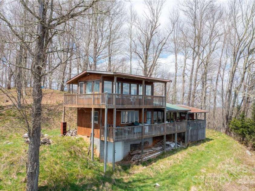 1375 Swing Road, Burnsville, NC 28714.  MLS# CAR4131042, YatesRealty ID 185. 