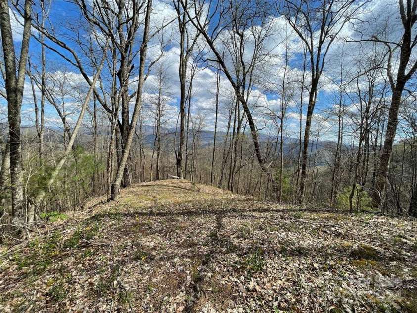 1375 Swing Road, Burnsville, NC 28714.  MLS# CAR4131042, YatesRealty ID 185. 