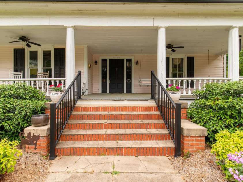 7 Kings Mountain Street, York, SC 29745.  MLS# CAR4261573, YatesRealty ID 185. 