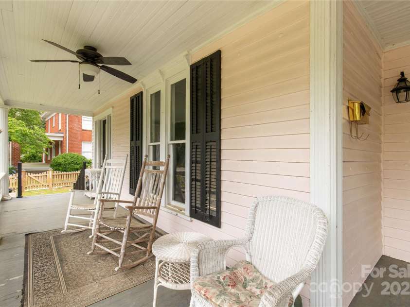 7 Kings Mountain Street, York, SC 29745.  MLS# CAR4261573, YatesRealty ID 185. 