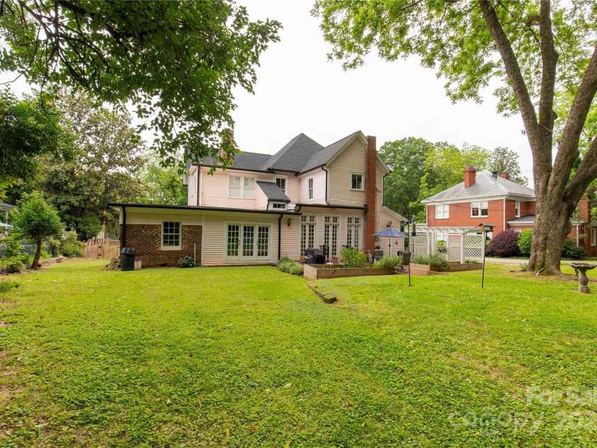 7 Kings Mountain Street, York, SC 29745.  MLS# CAR4261573, YatesRealty ID 185. 