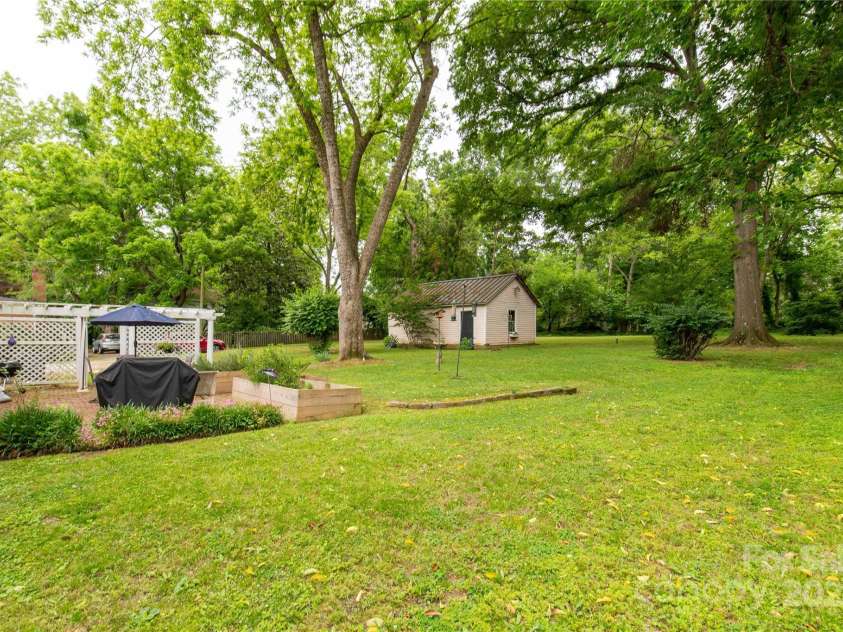 7 Kings Mountain Street, York, SC 29745.  MLS# CAR4261573, YatesRealty ID 185. 