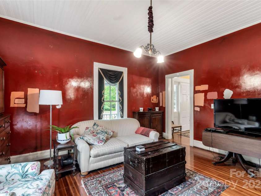 7 Kings Mountain Street, York, SC 29745.  MLS# CAR4261573, YatesRealty ID 185. 