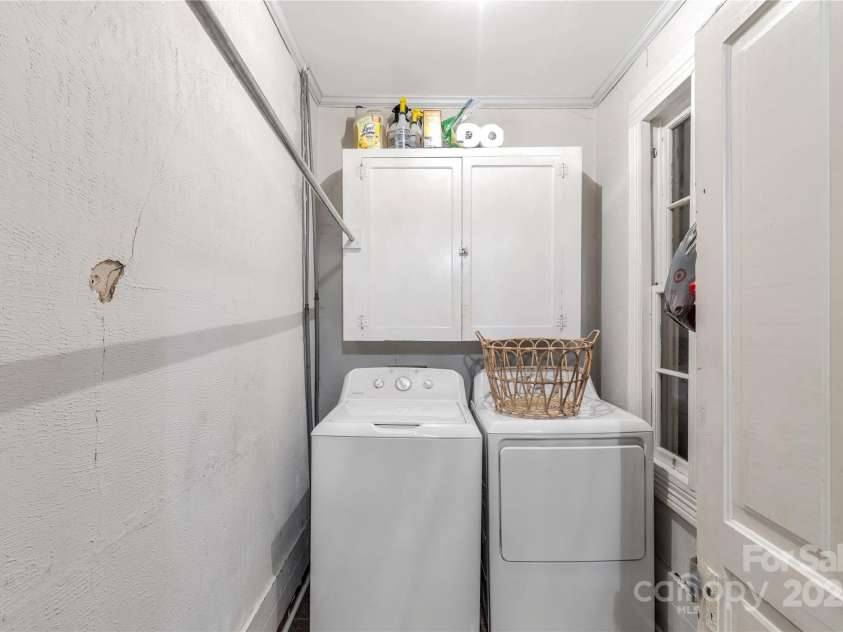 7 Kings Mountain Street, York, SC 29745.  MLS# CAR4261573, YatesRealty ID 185. 