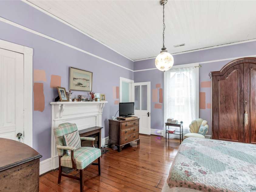 7 Kings Mountain Street, York, SC 29745.  MLS# CAR4261573, YatesRealty ID 185. 