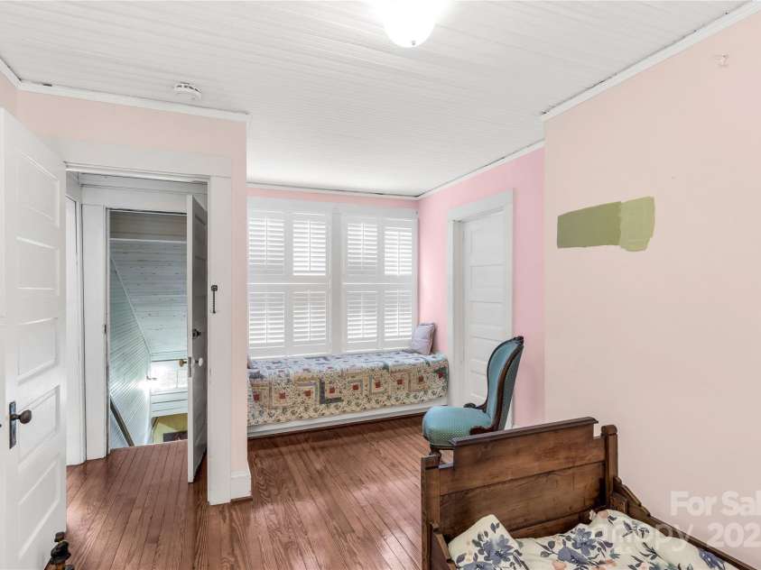 7 Kings Mountain Street, York, SC 29745.  MLS# CAR4261573, YatesRealty ID 185. 