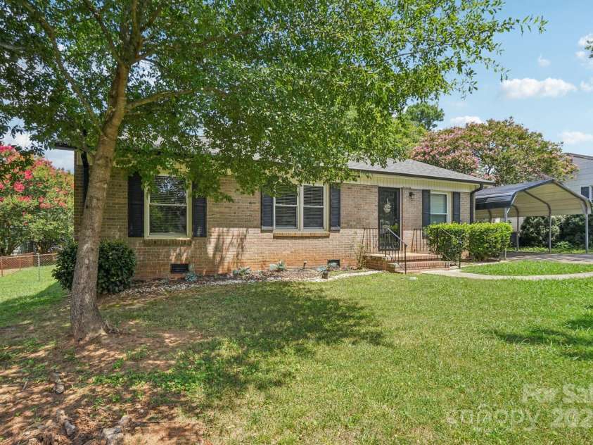 836 Cherry Road, Rock Hill, SC 29732.  MLS# CAR4283279, YatesRealty ID 185. 