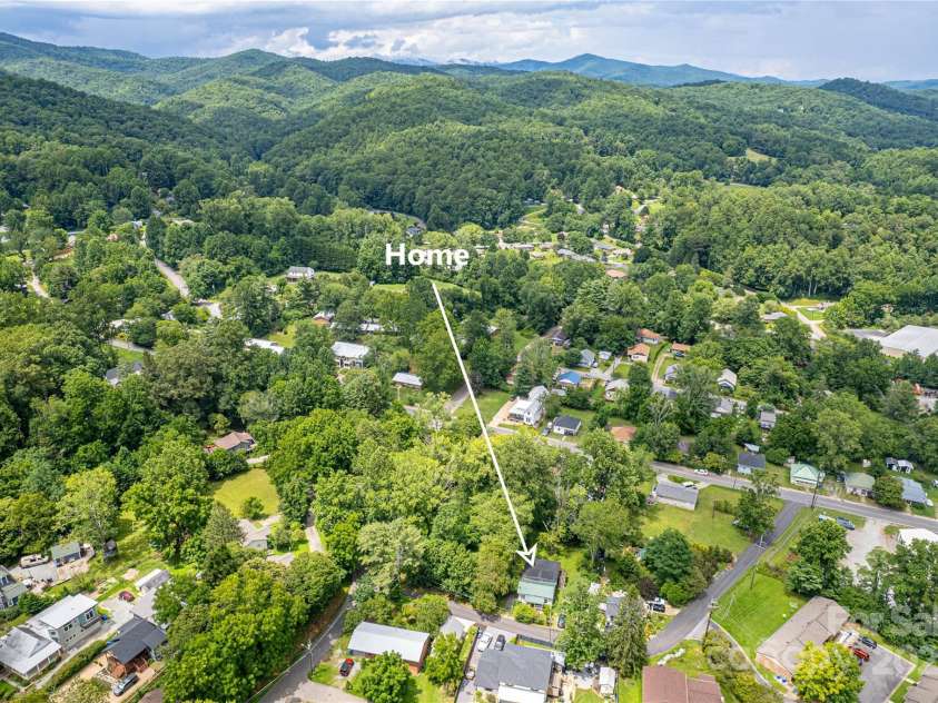 27 Curlee Street, Brevard, NC 28712.  MLS# CAR4284053, YatesRealty ID 1850. 