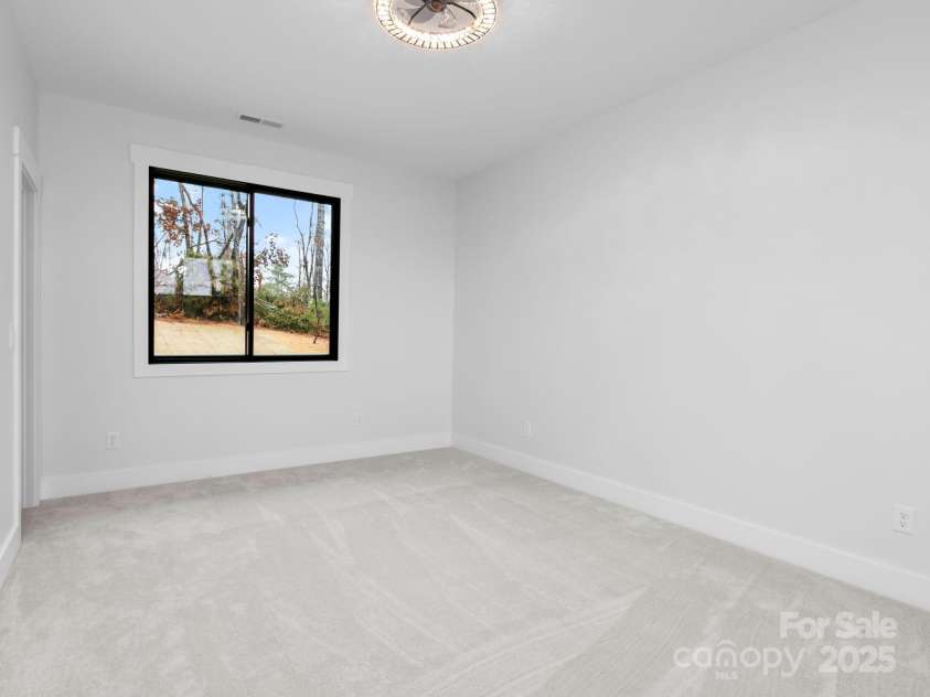 43 Reta Road, Fairview, NC 28730.  MLS# CAR4198071, YatesRealty ID 1850. Bedroom