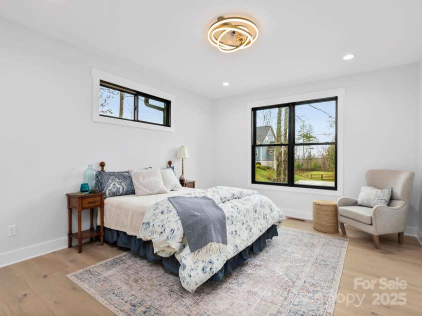 43 Reta Road, Fairview, NC 28730.  MLS# CAR4198071, YatesRealty ID 1850. Primary Bedroom