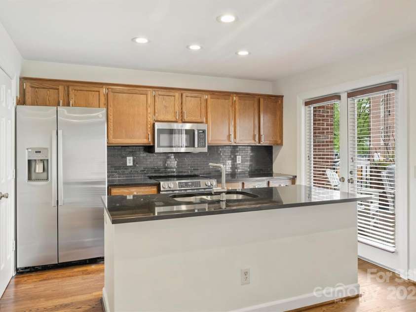 309 Settlers Lane, Charlotte, NC 28202.  MLS# CAR4221059, YatesRealty ID 18500. 