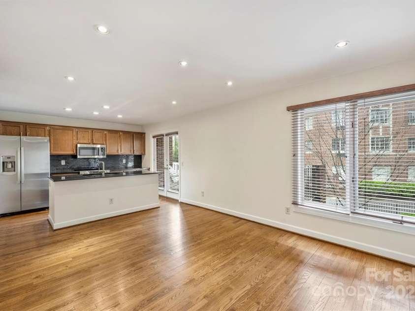 309 Settlers Lane, Charlotte, NC 28202.  MLS# CAR4221059, YatesRealty ID 18500. 