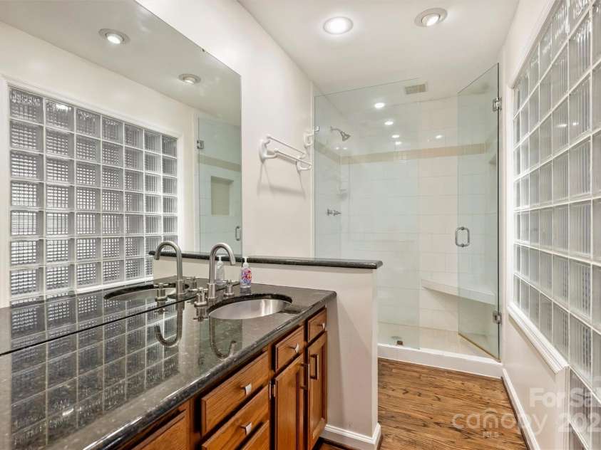 309 Settlers Lane, Charlotte, NC 28202.  MLS# CAR4221059, YatesRealty ID 18500. 