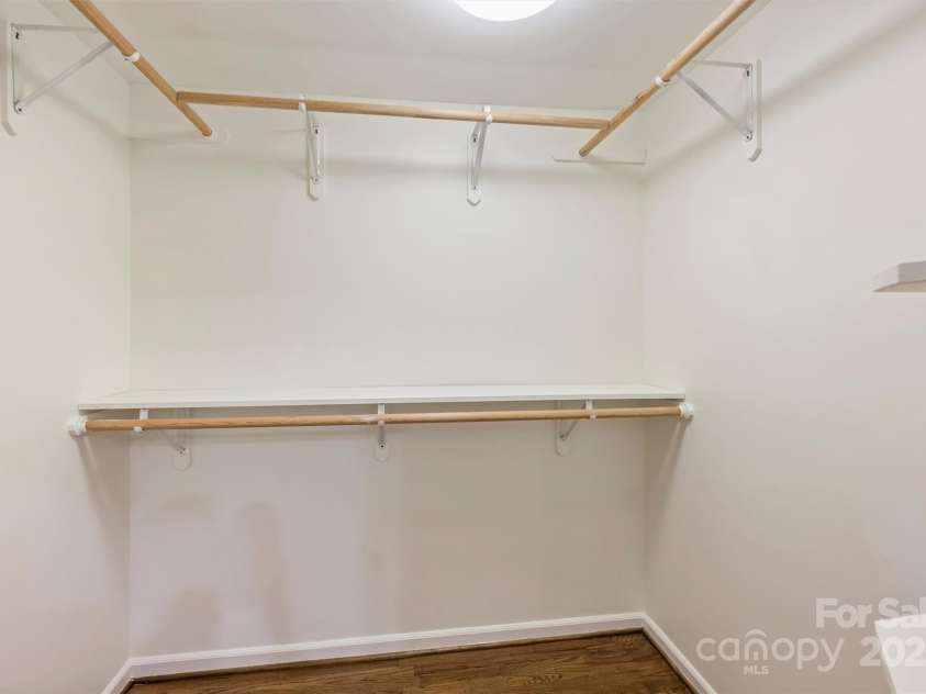 309 Settlers Lane, Charlotte, NC 28202.  MLS# CAR4221059, YatesRealty ID 18500. 