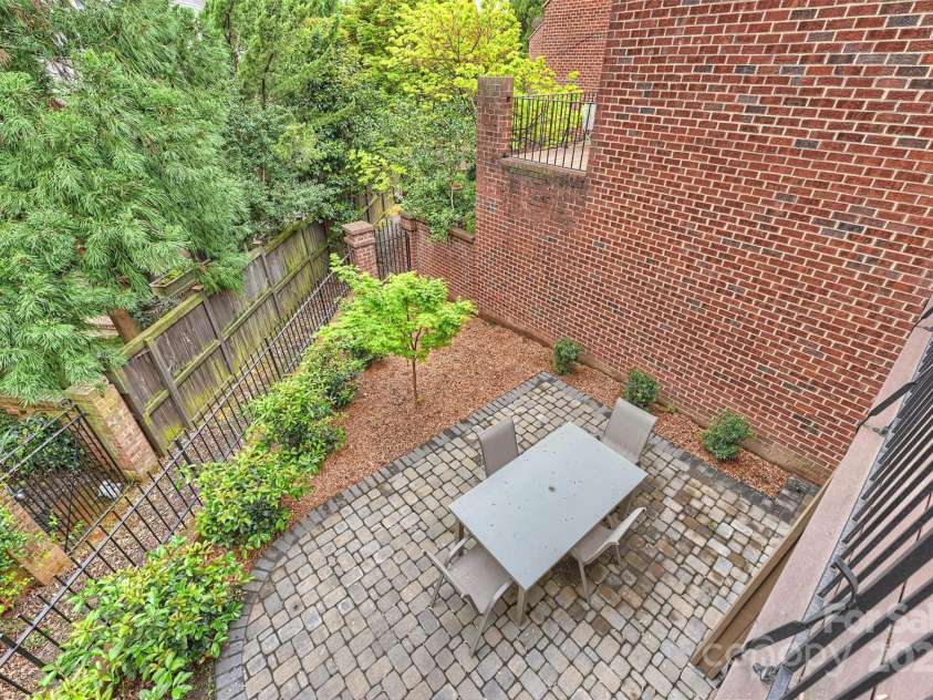 309 Settlers Lane, Charlotte, NC 28202.  MLS# CAR4221059, YatesRealty ID 18500. 